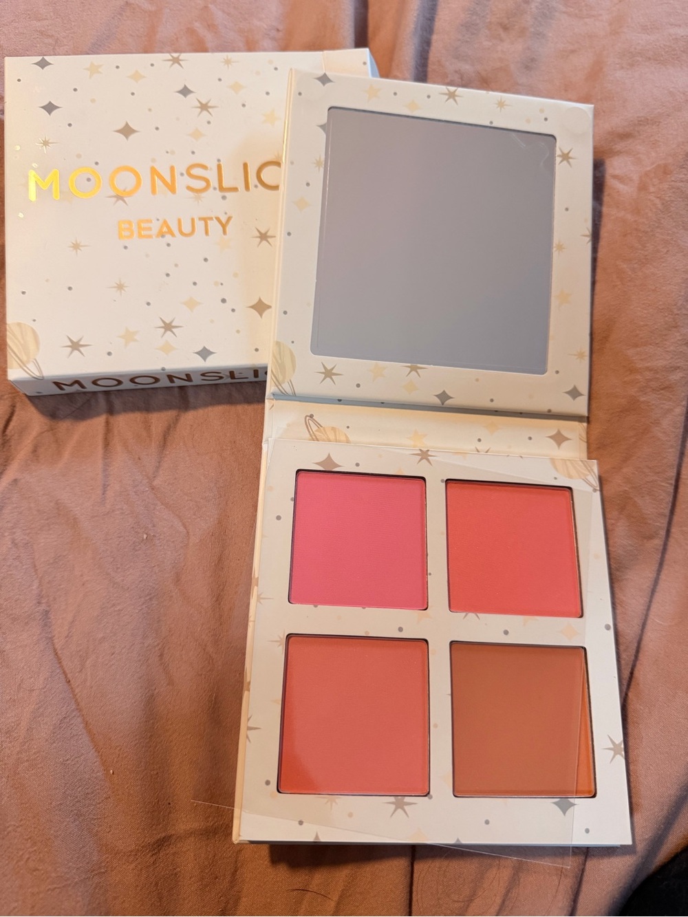 4‑Shade Blush Palette – Pink & Peach Quartet